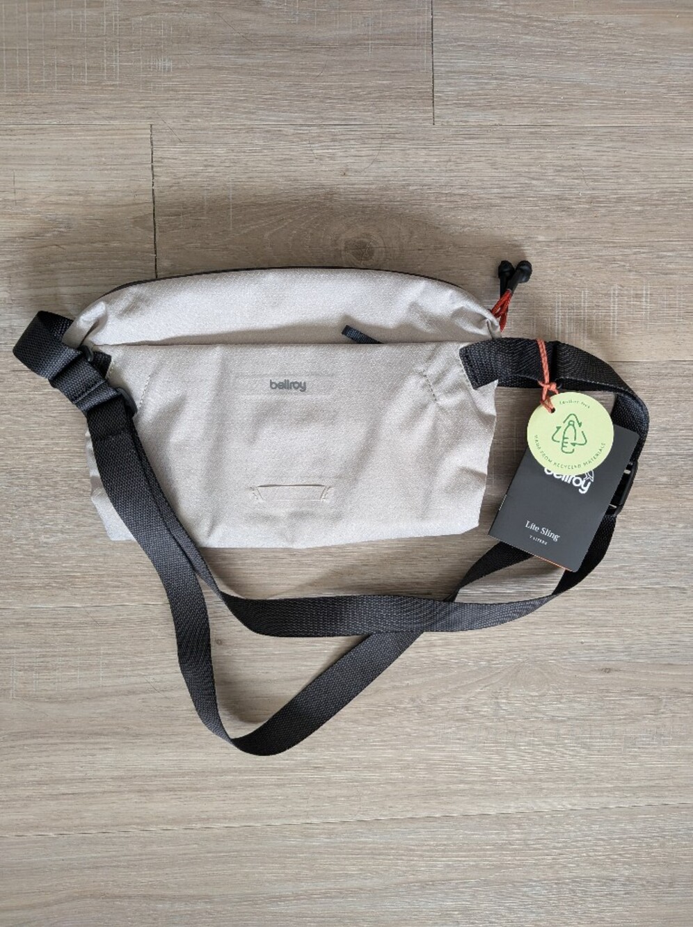 NWT Bellroy Lite Sling - Picture 2 of 10